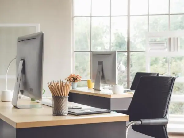 Home 3 What Areas Do Office Cleaning Services Focus On Most?